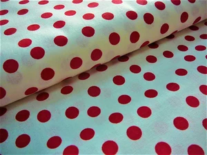 Bavlněná látka - červený nepravidelný puntík - šíře 140cm