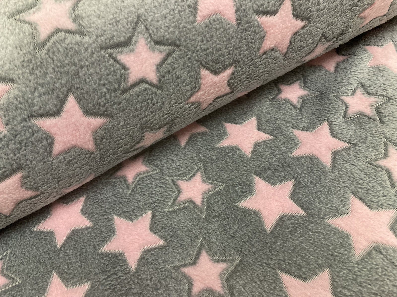 fleece - růžové hvězdy na šedé - šíře 150cm