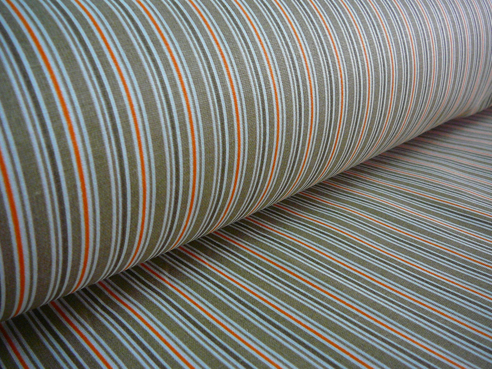Bavlněná látka - béžové a oranžové proužky - šíře 140cm