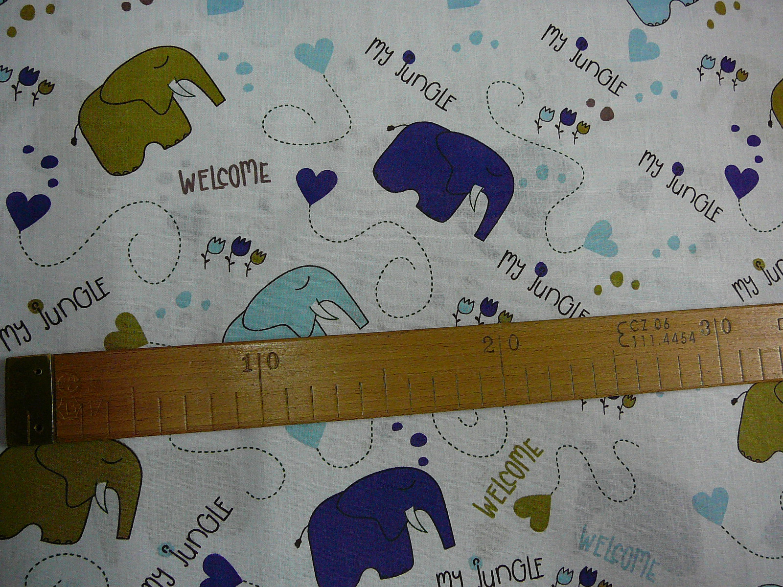 Bavlněná látka -  sloni - šíře 140cm