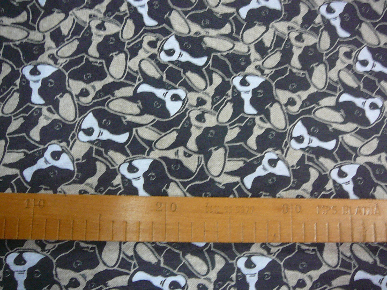 Dekoračka - buldočci - šíře 140cm