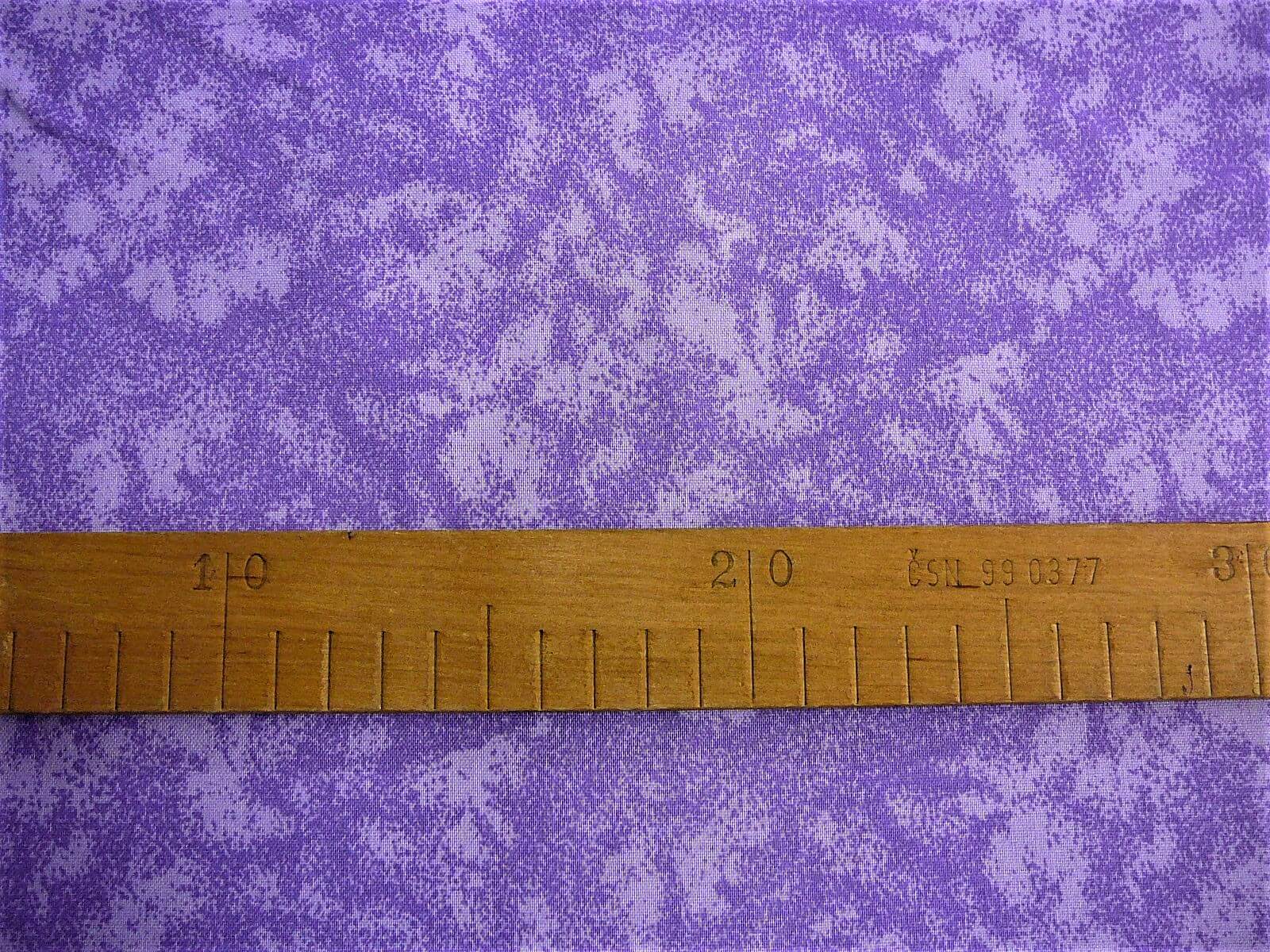 Bavlněná látka - fialový mramor - šíře 140cm