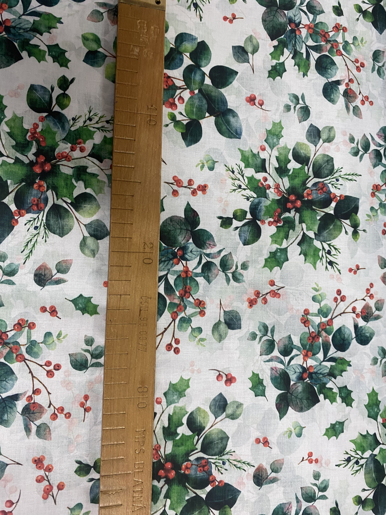 Bavlněná látka - cesmína a eukalyptus- šíře 150cm