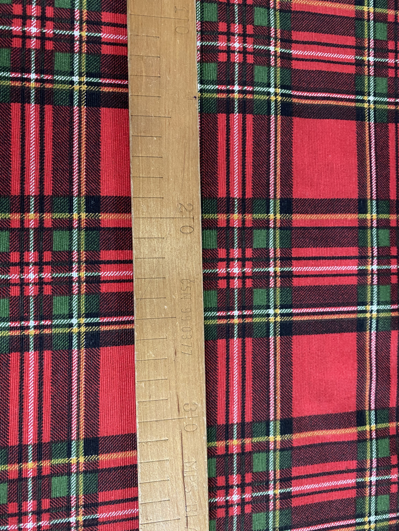 dekoračka - červená a zelená kostka - šíře 140cm
