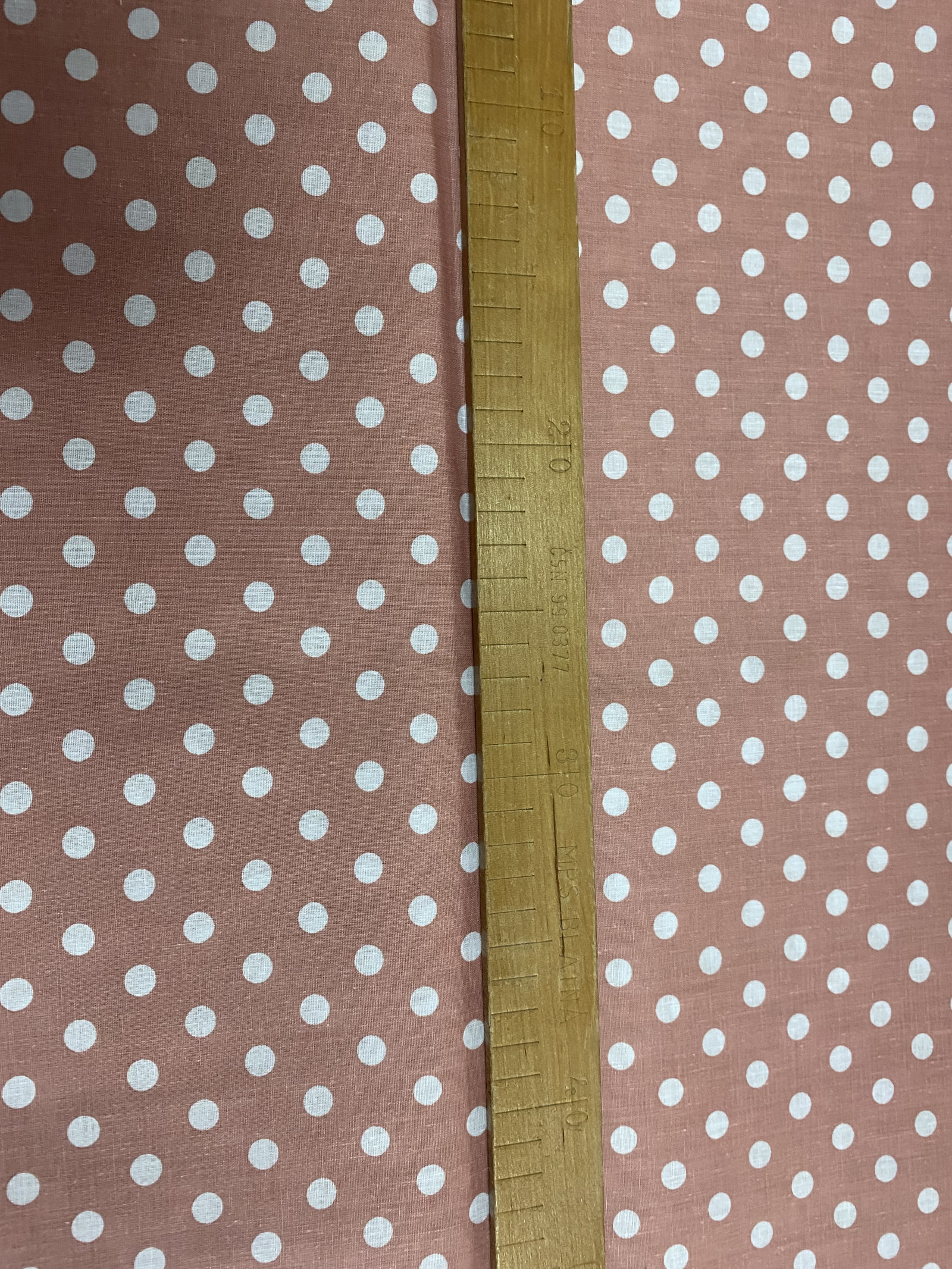 Bavlněná látka - bílý puntík na starorůžové No.2 - šíře 140cm