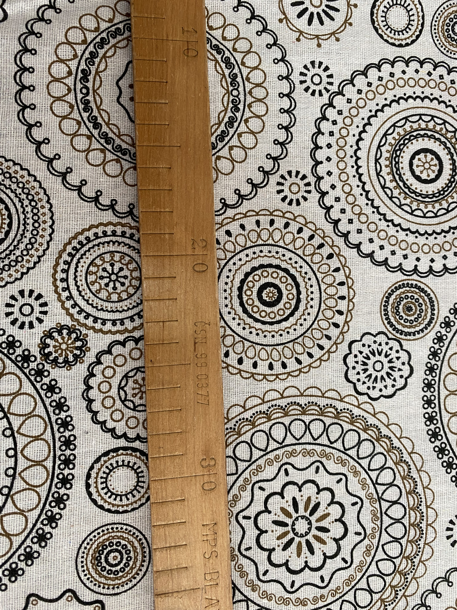 Dekoračka - mandaly - šíře 140cm