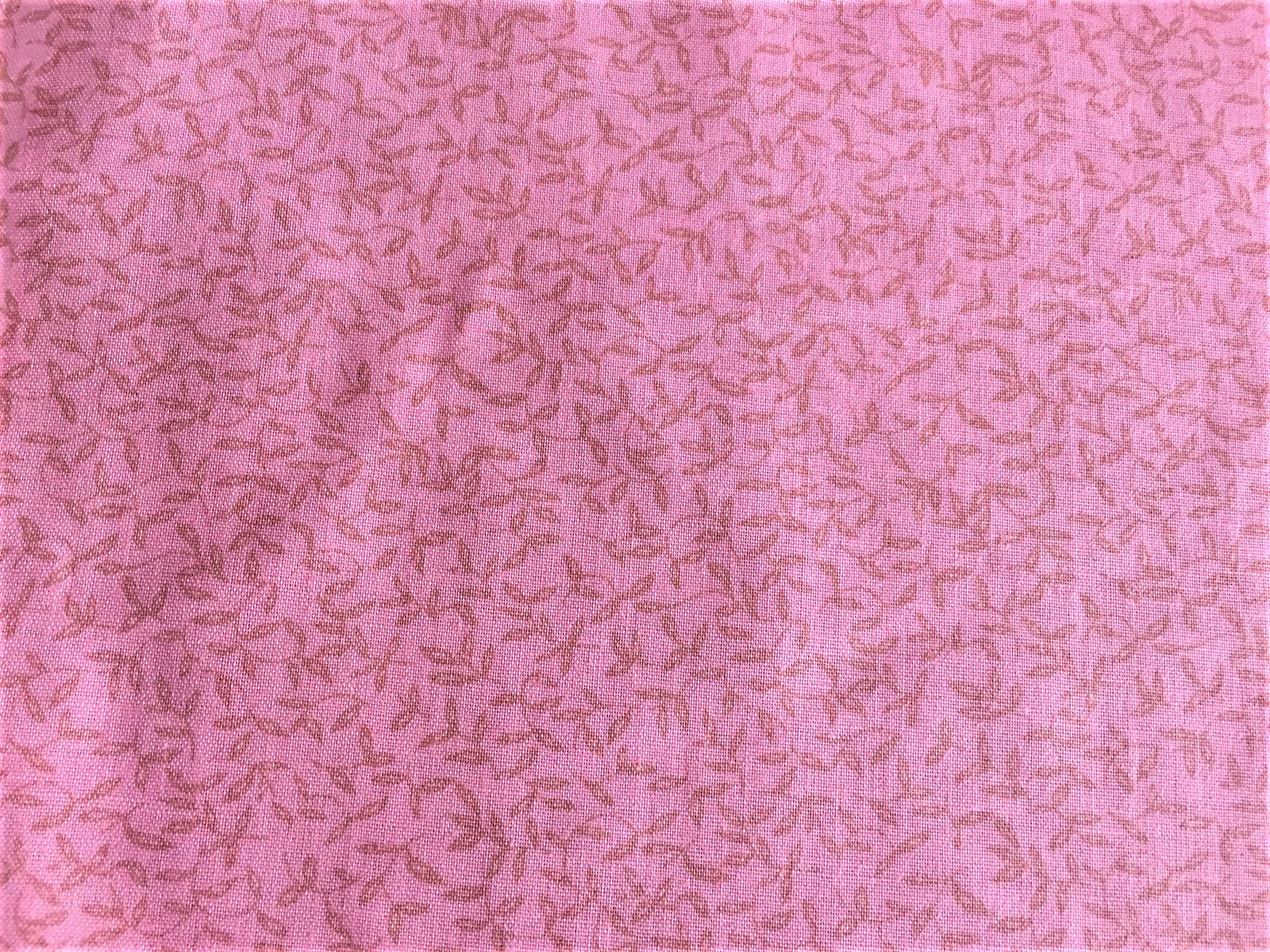 Bavlněná látka - lístky na růžové - posledních 120cm