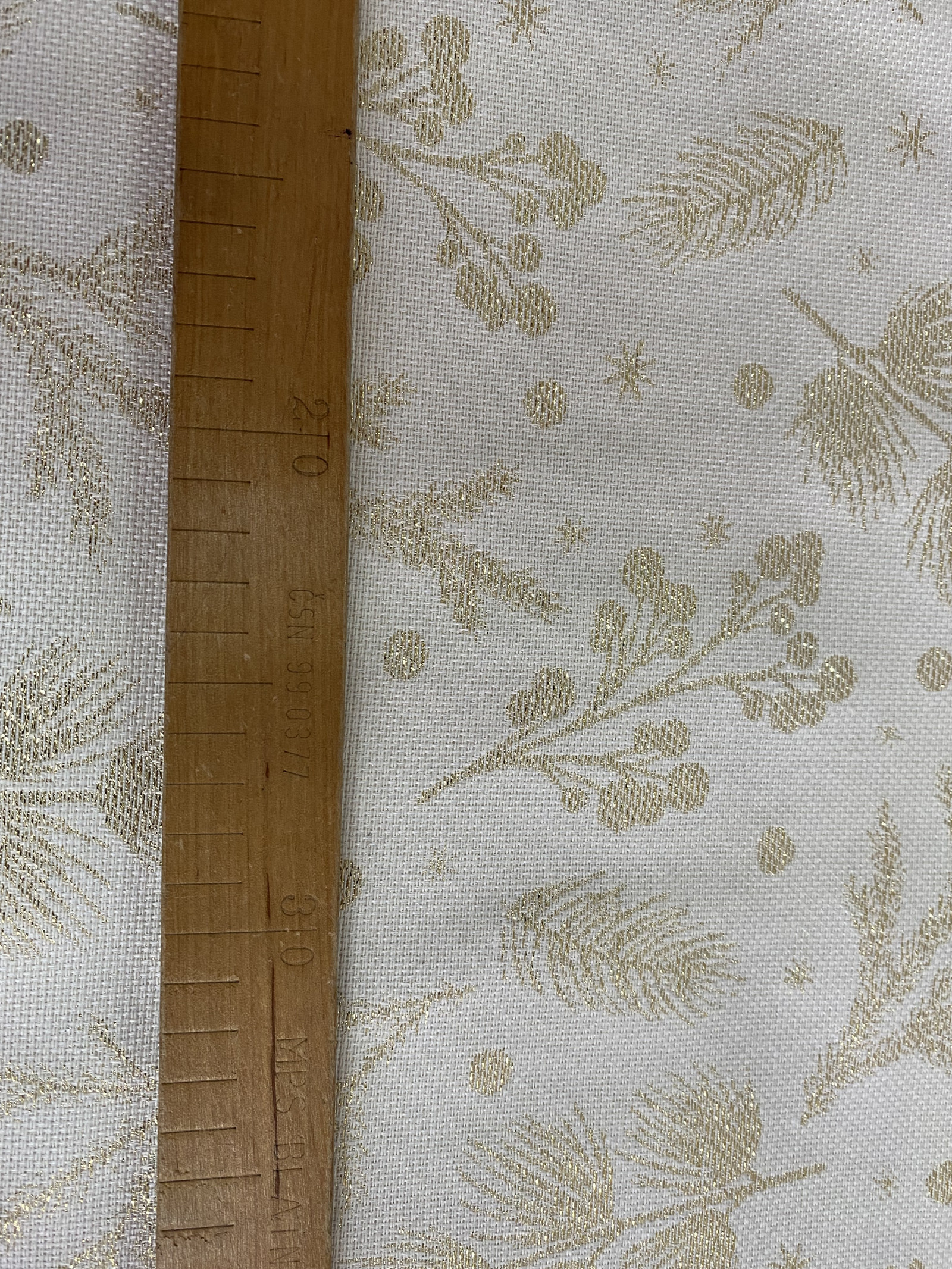 Vánoční zlaté lurexové větvičky - šíře 140cm