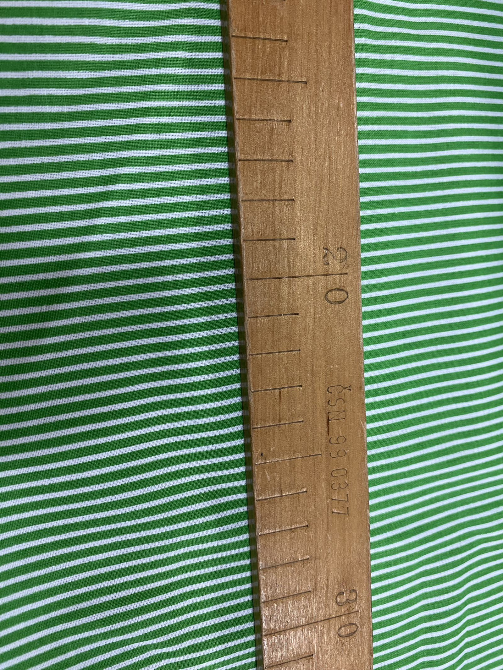 Bavlněná látka - zelený a bílý proužeček - šíře 150cm