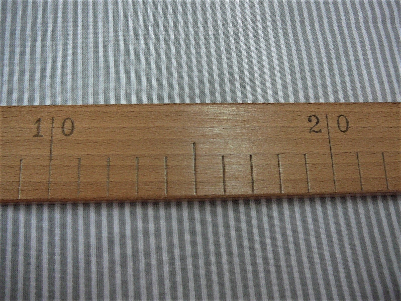 Bavlněná látka - šedý a bílý proužeček - šíře 150cm