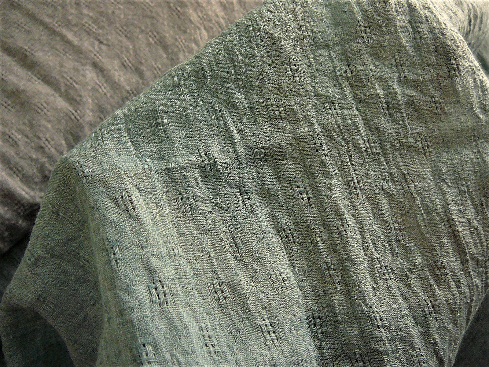 Fáčovina - zelenkavá - šíře 140cm